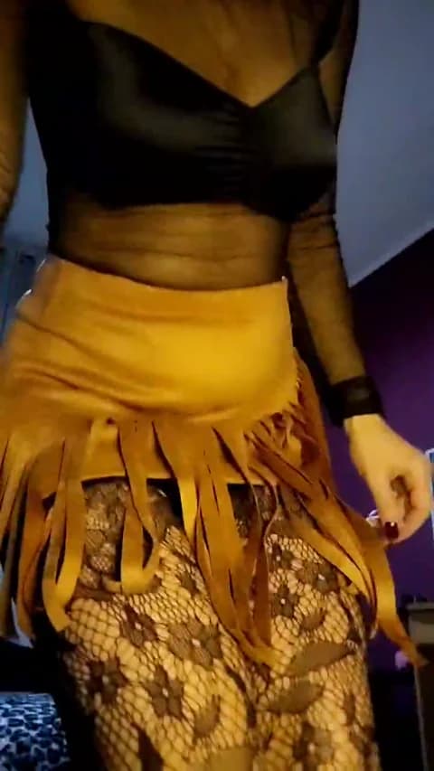 Akemy_room @ Cam4 • Recorded January 14, 2026 20:11 • 84m