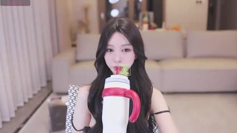 Bella-999 @ Stripchat • Recorded January 17, 2026 14:38 • 45m