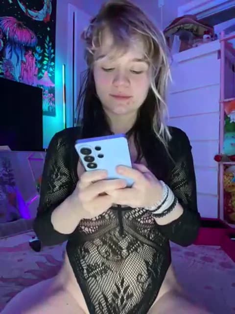 Cutiepiespanks @ Stripchat • Recorded March 11, 2026 05:01 • 62m