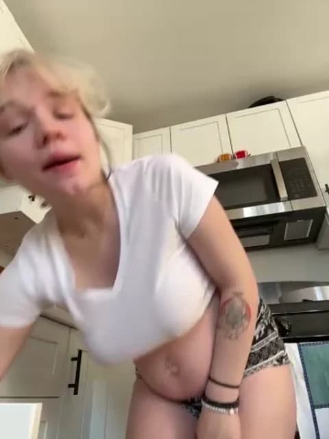 Cutiepiespanks @ Stripchat • Recorded May 4, 2026 01:02 • 120m