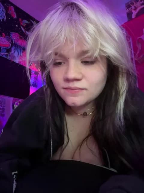 Cutiepiespanks @ Stripchat • Recorded May 21, 2026 01:52 • 38m