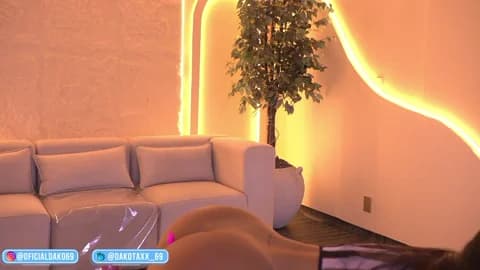 Dakota_Lee @ Stripchat • Recorded January 14, 2026 03:34 • 34m