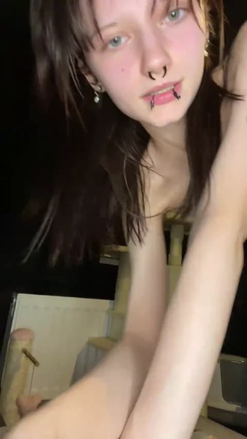 EtherealGoth @ Cam4 • Recorded April 2, 2026 22:01 • 31m