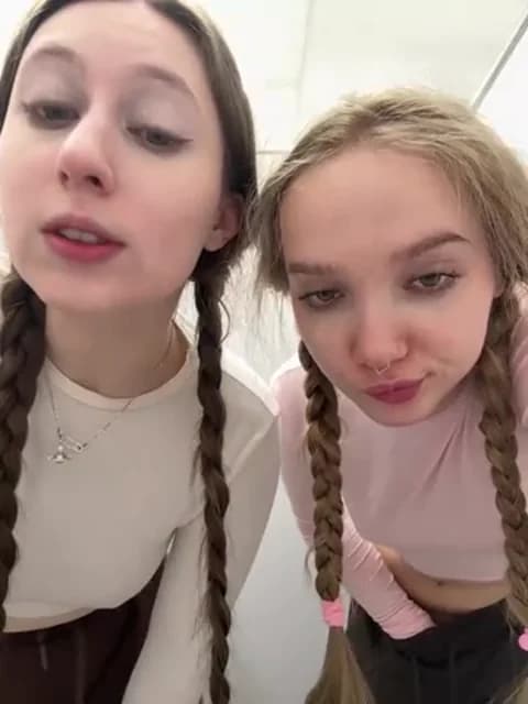 FroggyAnna @ Stripchat • Recorded January 18, 2026 02:43 • 90m