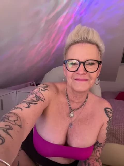 German_Milf @ Stripchat • Recorded April 3, 2026 13:42 • 36m