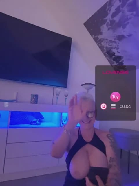 German_Milf @ Stripchat • Recorded May 11, 2026 18:56 • 71m