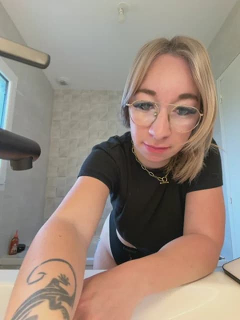 Giuliana_baby @ Stripchat • Recorded May 1, 2026 06:26 • 40m