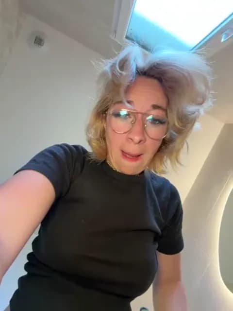 Giuliana_baby @ Stripchat • Recorded May 13, 2026 07:46 • 98m