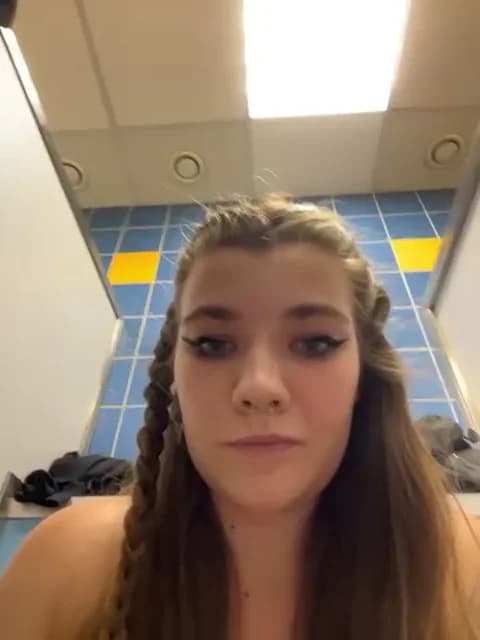 Holy_Tereza @ Stripchat • Recorded January 14, 2026 19:54 • 34m