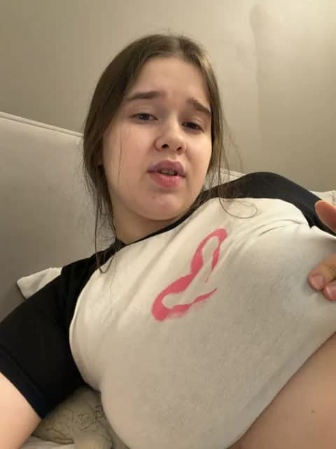 HornyGirlH @ Stripchat • Recorded May 1, 2026 02:27 • 45m