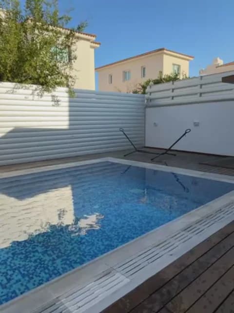 Laurahorney_xo @ Stripchat • Recorded April 21, 2026 15:23 • 50m