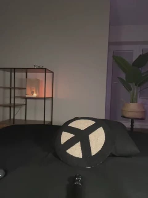 Lena_Blom @ Stripchat • Recorded May 19, 2026 23:13 • 37m