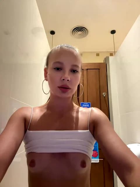 Linnea @ BongaCams • Recorded January 13, 2026 10:37 • 30m