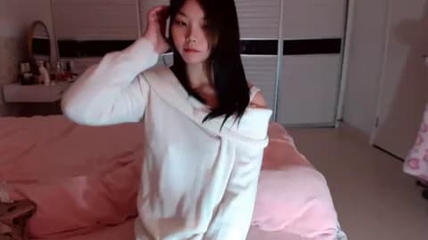 Miu1_girl @ Stripchat • Recorded January 11, 2026 05:05 • 52m