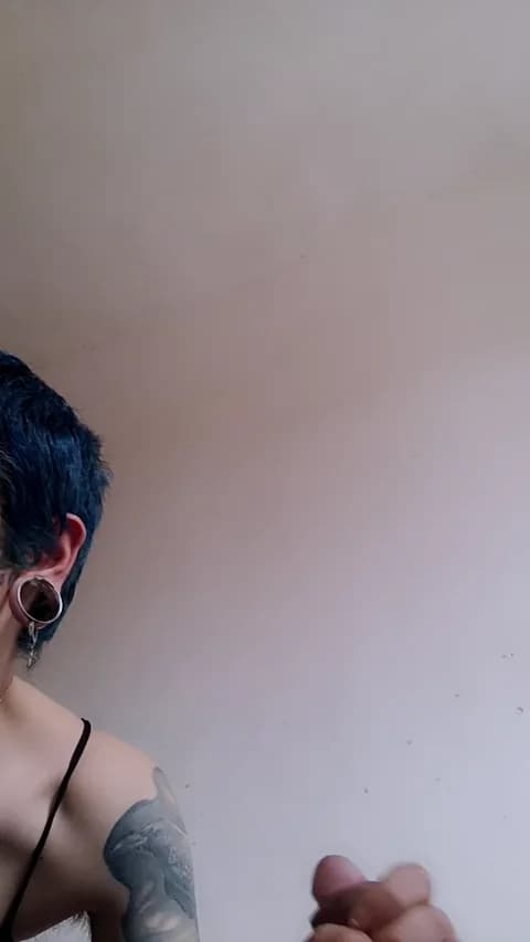 MorenaBlackMoon @ Cam4 • Recorded April 15, 2026 14:48 • 31m