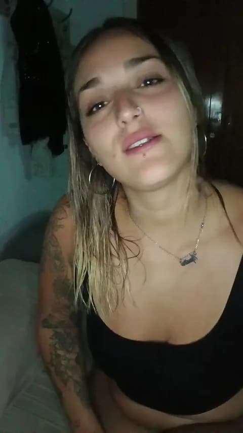 Olita_putita @ Cam4 • Recorded March 27, 2026 04:48 • 49m