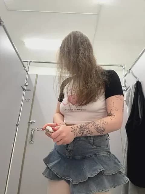 RussianWoman @ Stripchat • Recorded January 16, 2026 06:13 • 71m