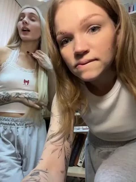 StreetSquirt @ Stripchat • Recorded March 18, 2026 07:32 • 50m