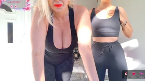 TUNDEROSE1 @ Stripchat • Recorded May 26, 2026 06:11 • 52m