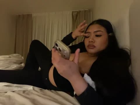 TitiTinyThai @ Stripchat • Recorded April 14, 2026 23:46 • 32m