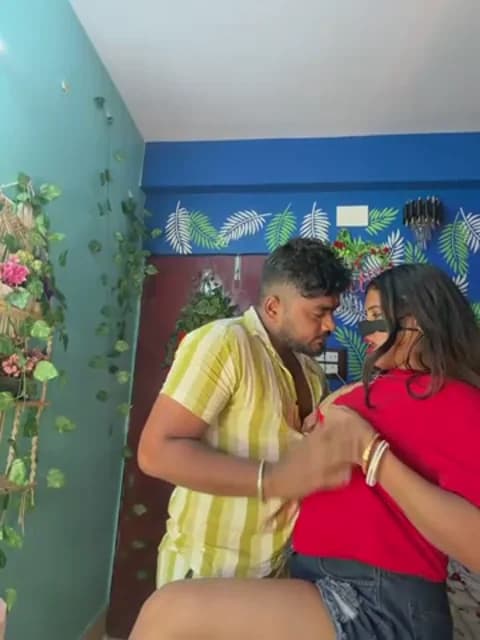 V-Hot-Sweti @ Stripchat • Recorded April 30, 2026 18:45 • 33m