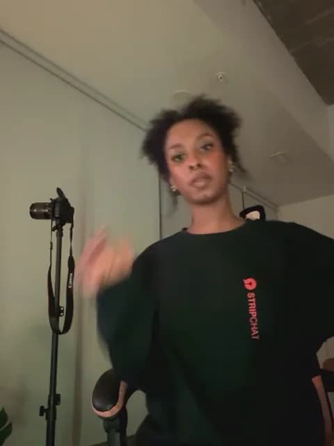 Your_Paris @ Stripchat • Recorded January 15, 2026 08:33 • 41m