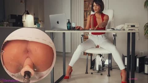 art_porno @ Stripchat • Recorded May 17, 2026 02:49 • 85m