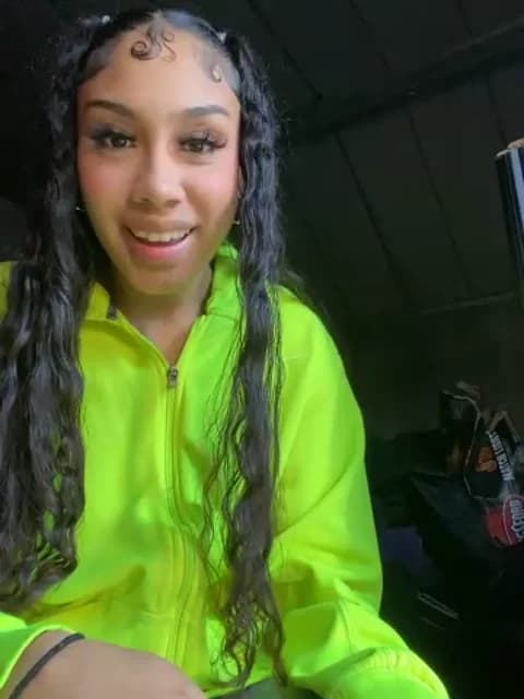 badbaby187 @ Stripchat • Recorded February 23, 2026 22:58 • 34m