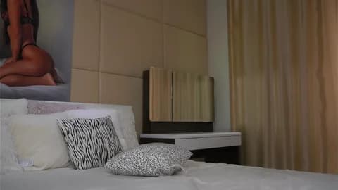 czamabech @ Chaturbate • Recorded March 8, 2026 06:45 • 120m