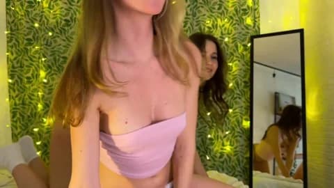 elli_harmon @ Chaturbate • Recorded February 21, 2026 22:50 • 42m