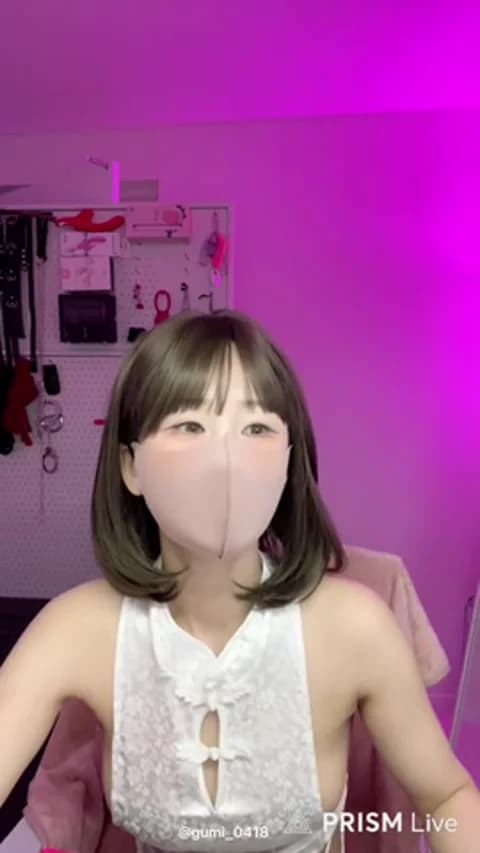 gumi_0418 @ Stripchat • Recorded April 28, 2026 15:59 • 38m