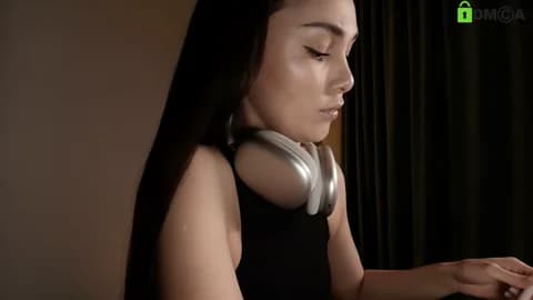 hollyextra @ Chaturbate • Recorded January 19, 2026 19:26 • 120m