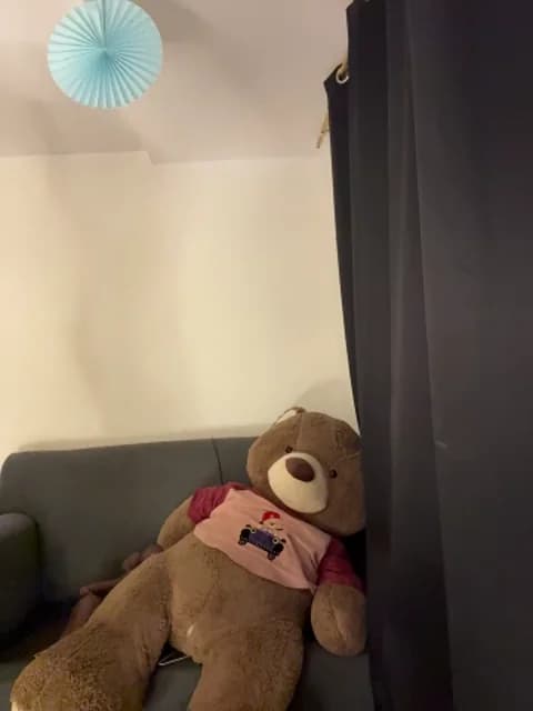 indialatin @ Stripchat • Recorded January 15, 2026 01:23 • 32m