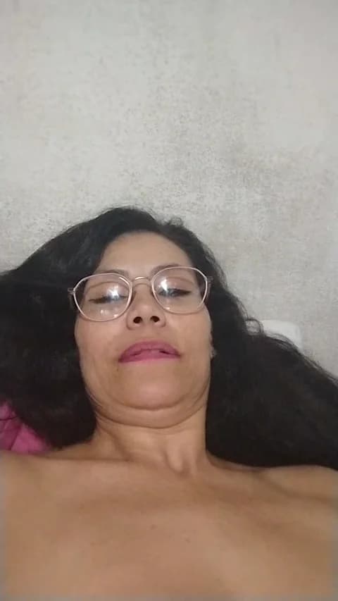 isabella238 @ Cam4 • Recorded February 21, 2026 06:34 • 82m