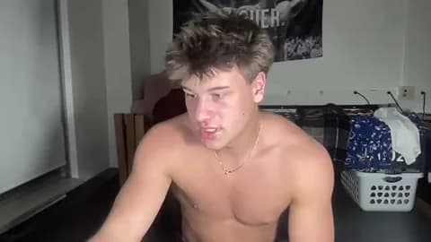 jake_brick @ Chaturbate • Recorded April 7, 2026 02:42 • 54m