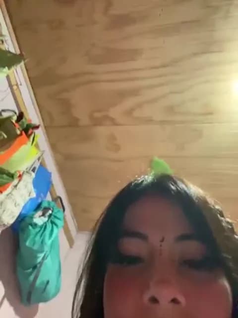 kiittyselenita @ Stripchat • Recorded May 1, 2026 04:43 • 33m