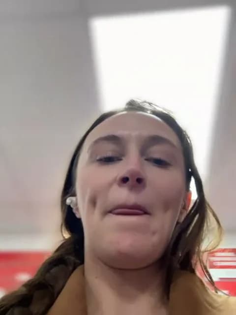 lunagirl13 @ Stripchat • Recorded January 18, 2026 02:27 • 42m