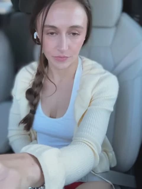 lunagirl13 @ Stripchat • Recorded April 11, 2026 02:51 • 52m