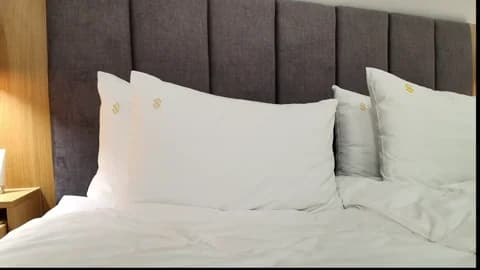 milla_bella @ Chaturbate • Recorded January 25, 2026 23:25 • 120m