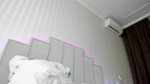 oksanafedorova @ Chaturbate • Recorded January 21, 2026 22:51 • 70m