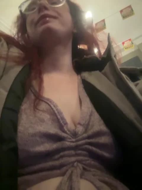 raen001 @ Stripchat • Recorded March 8, 2026 18:37 • 37m