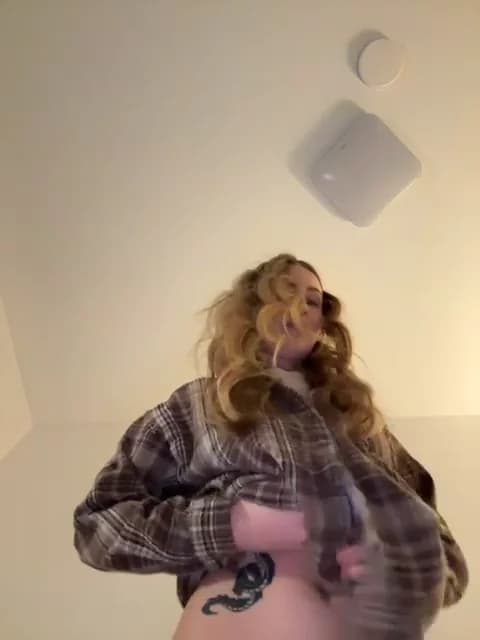 soffy-and-boss @ BongaCams • Recorded February 21, 2026 22:17 • 94m