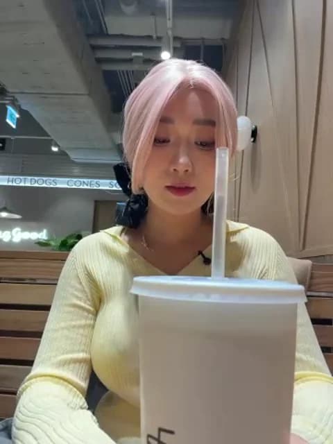 winter11 @ Stripchat • Recorded March 15, 2026 13:40 • 58m